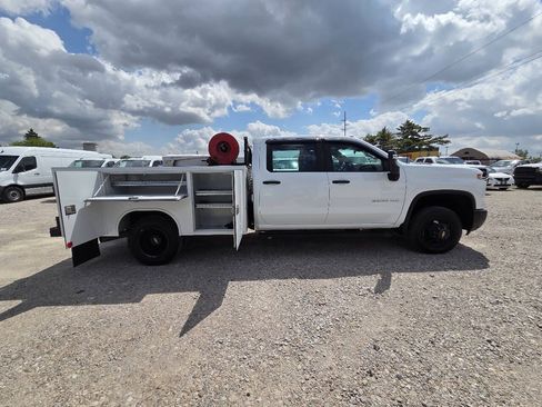 Used 2024 Chevrolet Silverado 3500 W/T w/ Snow Plow Prep Package AWD/4WD image 9