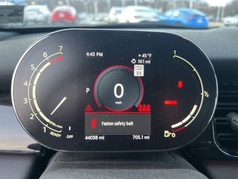 Used 2022 MINI Cooper 4-Door Hardtop image 10