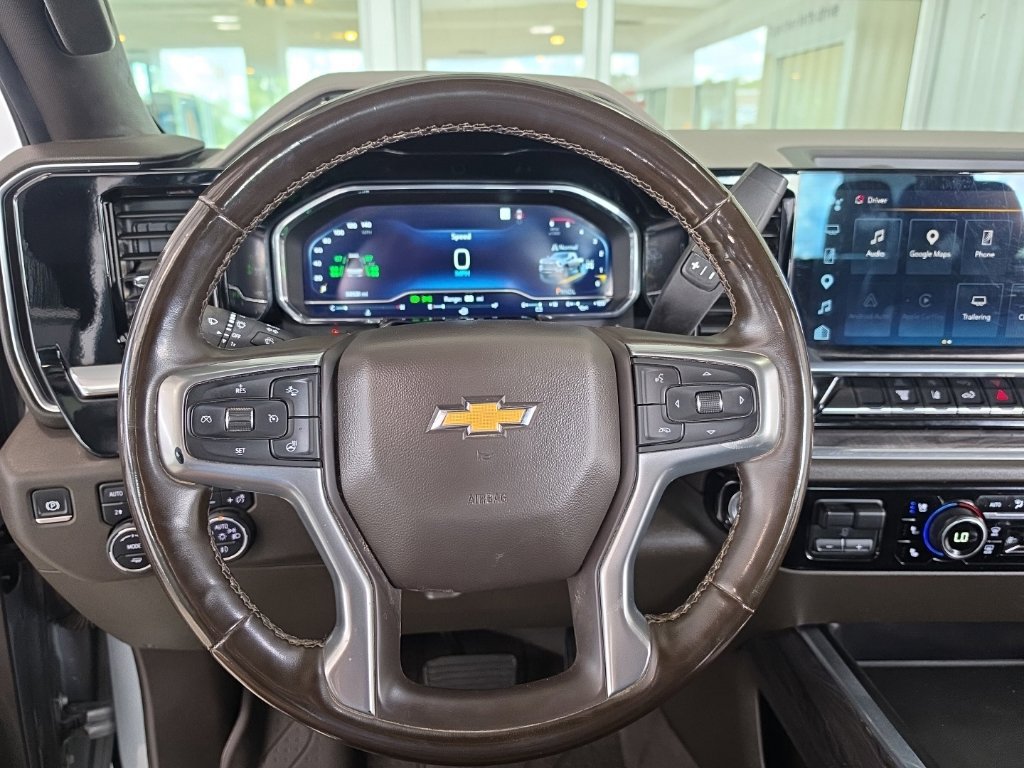 Used 2024 Chevrolet Silverado 3500 LTZ w/ LTZ Convenience Package AWD/4WD image 21