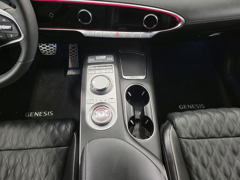 Used 2024 Genesis GV70 3.5T Sport w/ Sport Advanced Package image 23