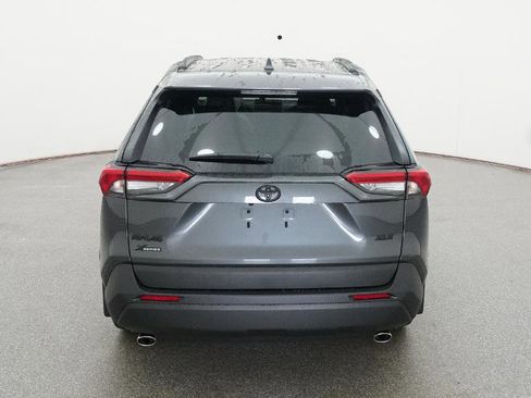 New 2025 Toyota RAV4 XLE image 18