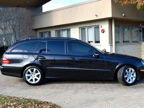 Used 2008 Mercedes-Benz E 350 4MATIC Wagon image 12