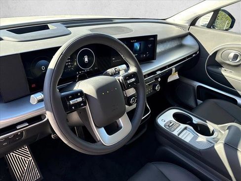 New 2026 Hyundai Ioniq 9 Calligraphy image 3