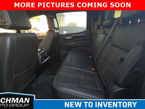 Used 2023 Chevrolet Silverado 1500 High Country w/ Technology Package image 4