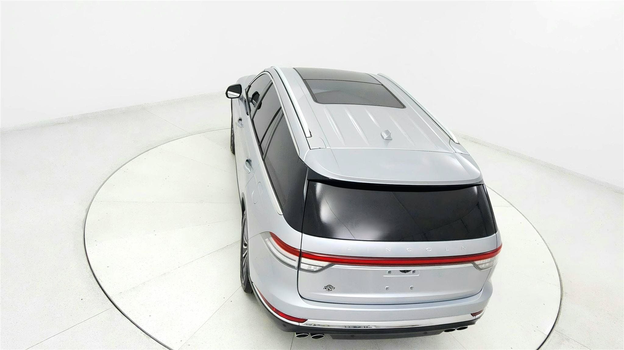 Used 2020 Lincoln Aviator Reserve w/ Elements Package Plus AWD/4WD image 16