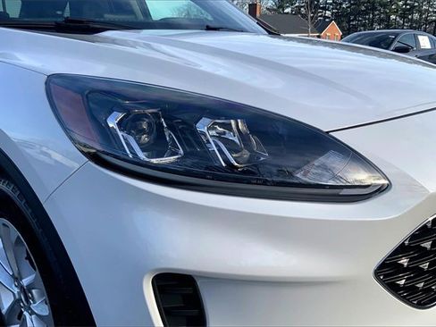 Used 2020 Ford Escape SE image 27