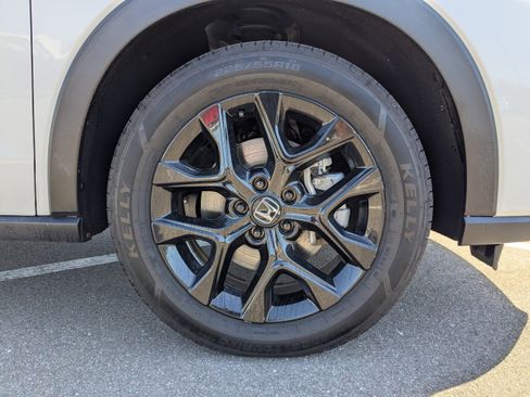 Used 2023 Honda HR-V Sport image 10