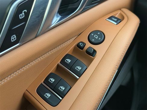 Used 2023 BMW X5 xDrive40i w/ Executive Package image 23