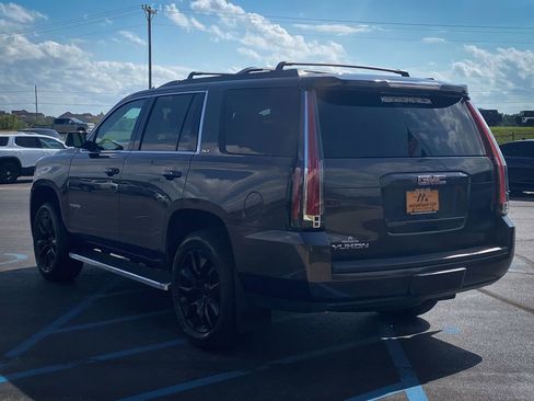 Used 2016 GMC Yukon SLT w/ Open Road Package AWD/4WD image 9
