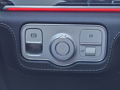 Used 2024 Mercedes-Benz GLE 450 4MATIC image 22