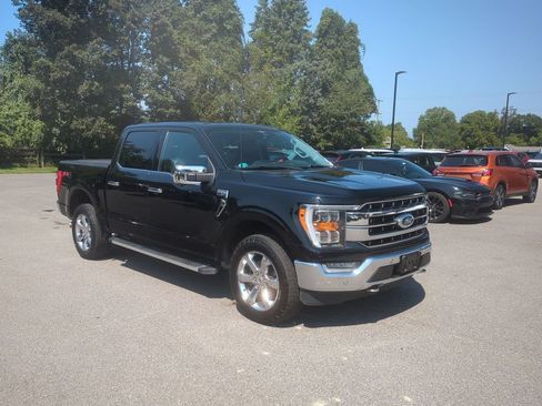 Used 2023 Ford F150 Lariat w/ Max Trailer Tow Package AWD/4WD image 3