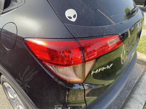 Used 2017 Honda HR-V EX-L image 21