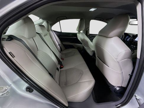 Used 2023 Toyota Camry SE w/ Convenience Package image 27