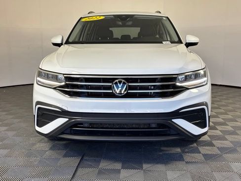 Used 2022 Volkswagen Tiguan S FWD image 3