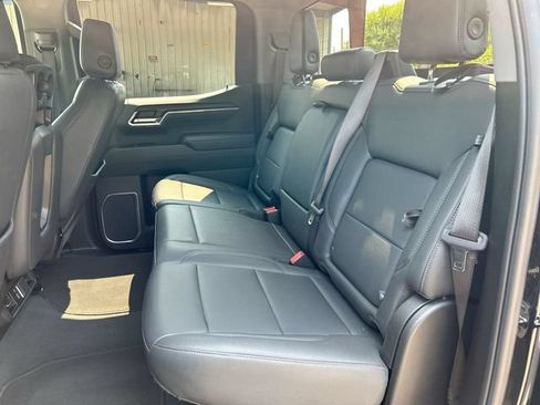 Used 2025 GMC Sierra 1500 SLT AWD/4WD image 24