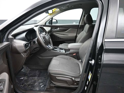 Used 2020 Hyundai Santa Fe SE image 11