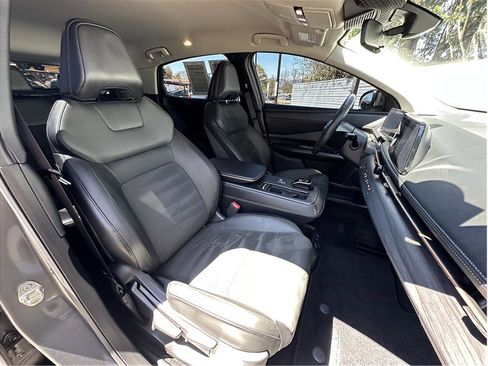Used 2024 Nissan Ariya AWD image 15