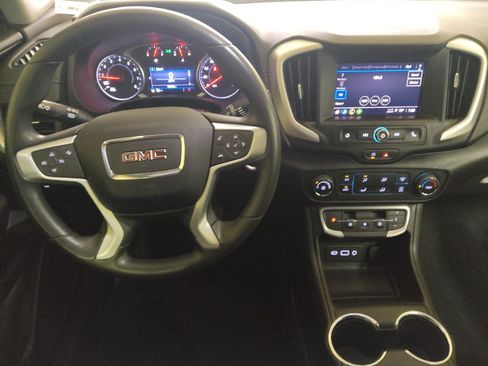 Used 2024 GMC Terrain SLE w/ Fleet Convenience Package FWD image 22