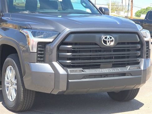 New 2026 Toyota Tundra SR5 image 8