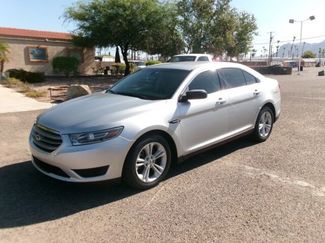 Used 2015 Ford Taurus SE image 1