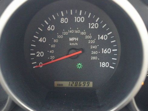 Used 2003 Lexus SC 430 Convertible image 4