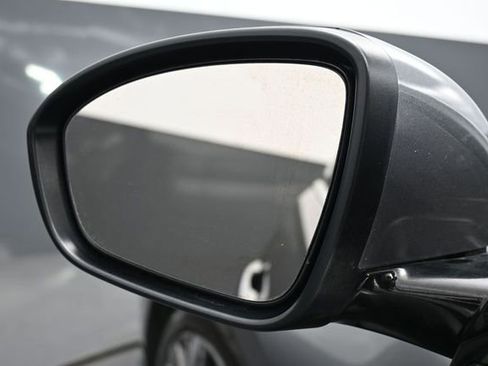 Used 2023 Nissan Altima 2.5 SL FWD image 9
