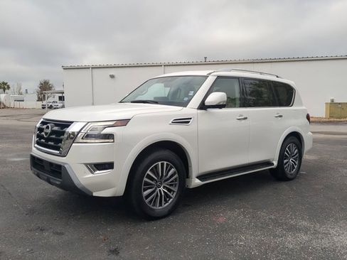 Certified 2024 Nissan Armada SL w/ Cargo Package AWD/4WD image 8