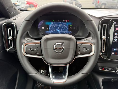 Used 2023 Volvo C40 P8 Recharge Plus AWD/4WD image 12