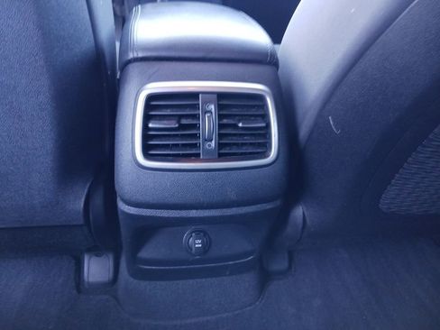 Used 2019 Kia Sorento L image 22