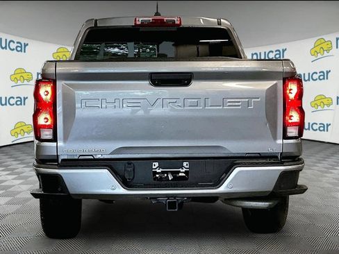 Used 2023 Chevrolet Colorado LT w/ LT Convenience Package II AWD/4WD image 5