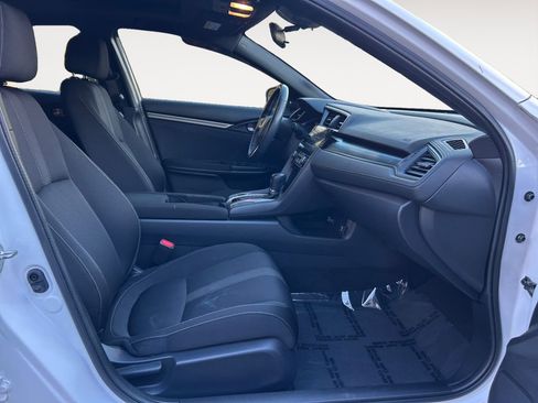 Used 2020 Honda Civic EX image 11