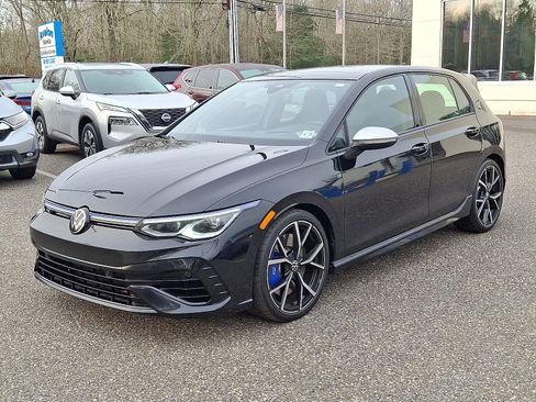 Used 2024 Volkswagen Golf R image 5
