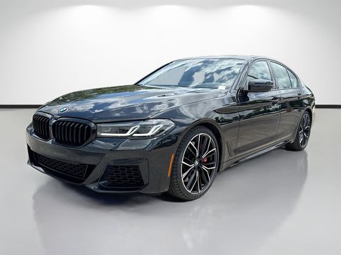 Used 2023 BMW M550i xDrive w/ Executive Package AWD/4WD image 7