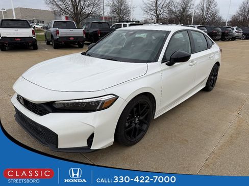Used 2025 Honda Civic Sport image 1