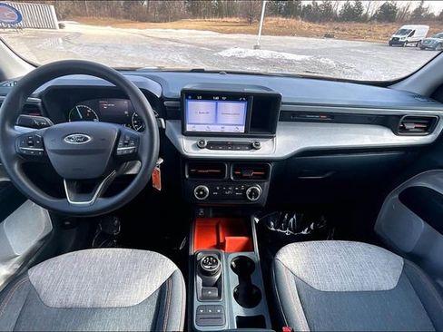 Used 2022 Ford Maverick XLT image 15