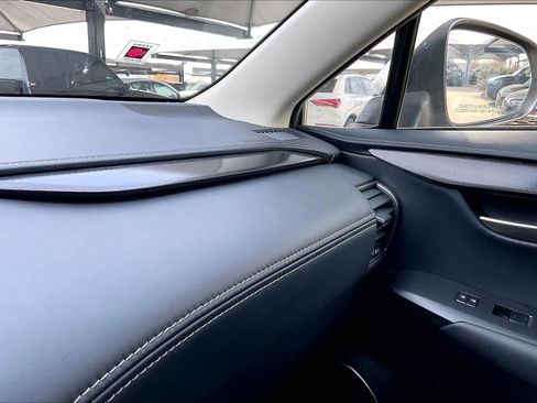 Used 2017 Lexus NX 200t FWD image 29