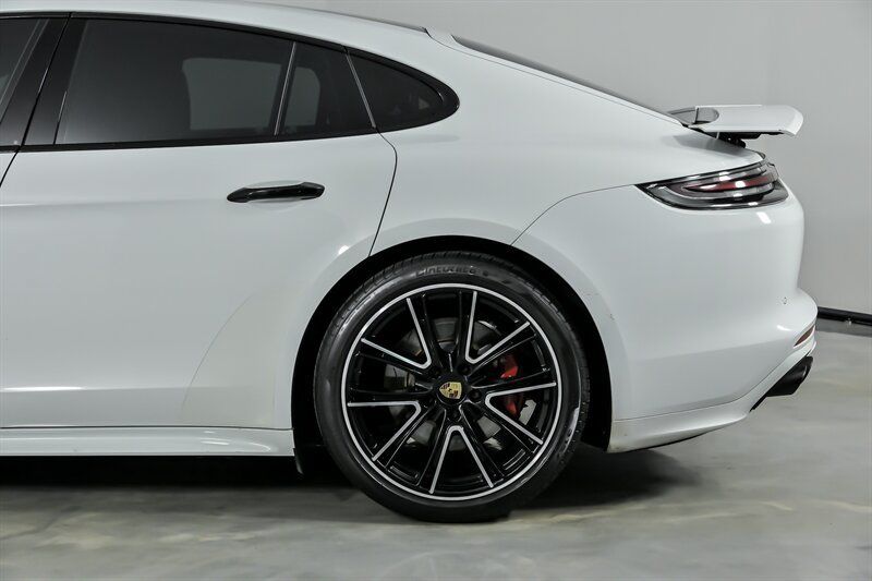 Used 2020 Porsche Panamera GTS AWD/4WD image 8