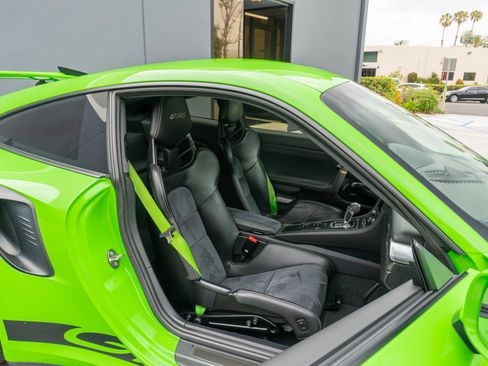 Used 2019 Porsche 911 GT3 RS RWD image 12