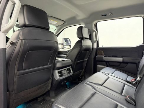 Used 2025 Ford F550 4x4 Crew Cab Super Duty image 16