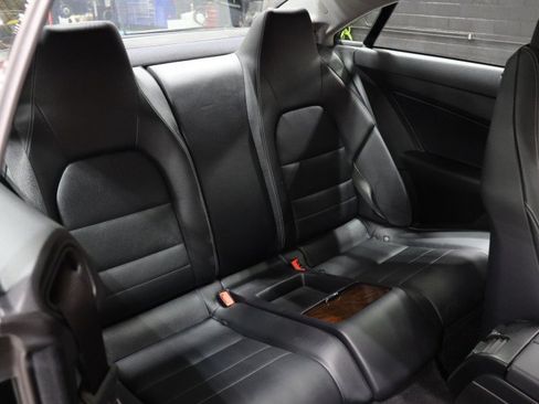 Used 2013 Mercedes-Benz E 350 4MATIC Coupe image 43