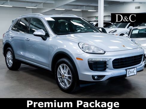 Used 2016 Porsche Cayenne AWD/4WD image 1