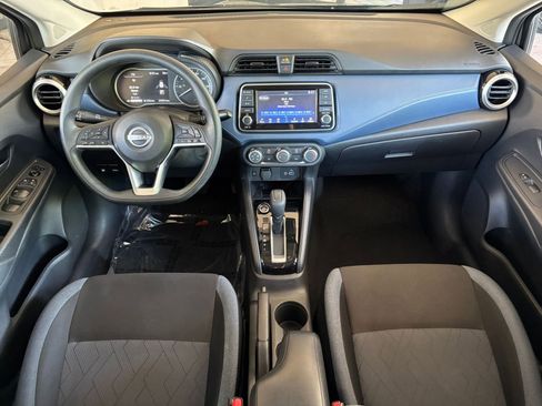 Used 2025 Nissan Versa SV FWD image 31