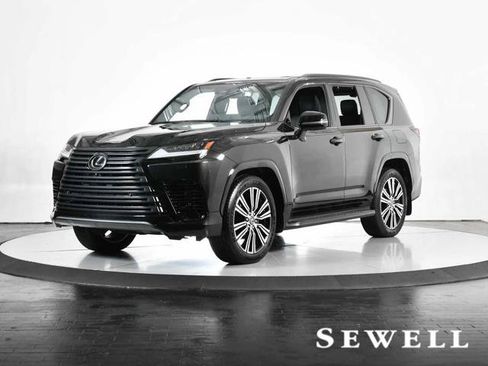 Certified 2025 Lexus LX 600 4WD w/ Appearance Package image 1