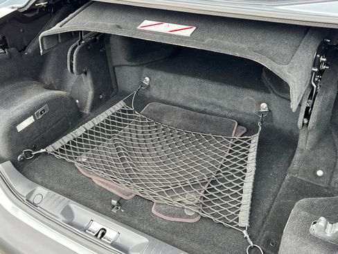 Used 2019 Ferrari Portofino RWD image 42