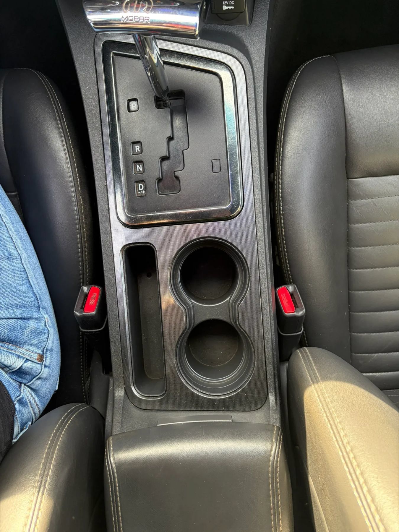 Used 2010 Dodge Challenger R/T RWD image 16