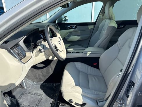Used 2023 Volvo XC60 B5 Plus w/ Protection Package Premier AWD/4WD image 8