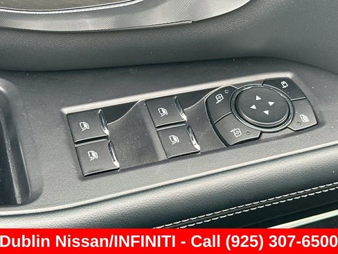 Used 2025 Ford Expedition Max Platinum AWD/4WD image 13