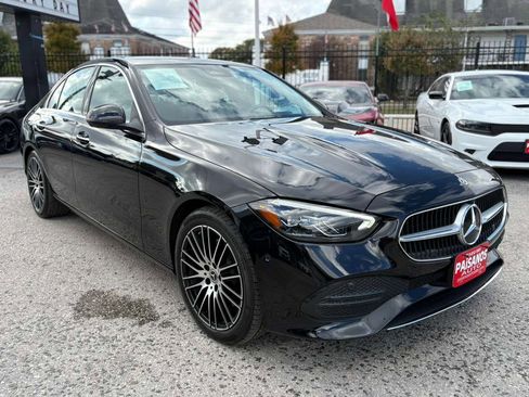 Used 2022 Mercedes-Benz C 300 Sedan w/ Exclusive Trim Package image 4