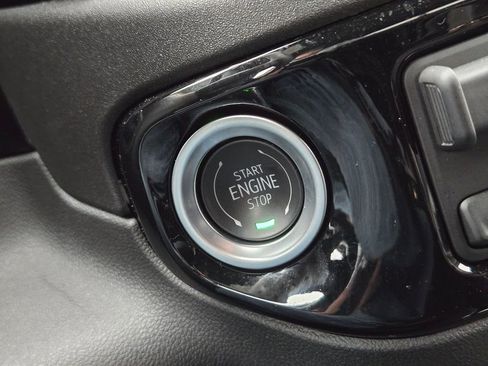 Used 2025 Chevrolet Silverado 2500 ZR2 image 19