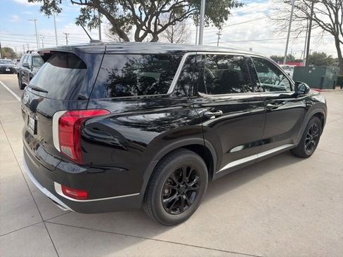 Used 2022 Hyundai Palisade SE image 3